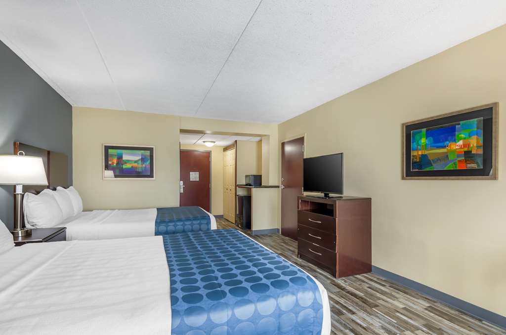 Best Western Plus Waynesboro Inn & Suites Conference Center - photo 14