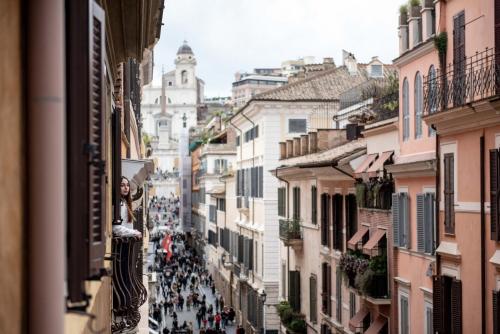 Donna Maria Apartment — 4-Star Luxury Hotel in Rome, Italy