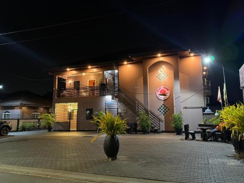 Drongo Hotel - carbon neutral hotel in Krasnodar
