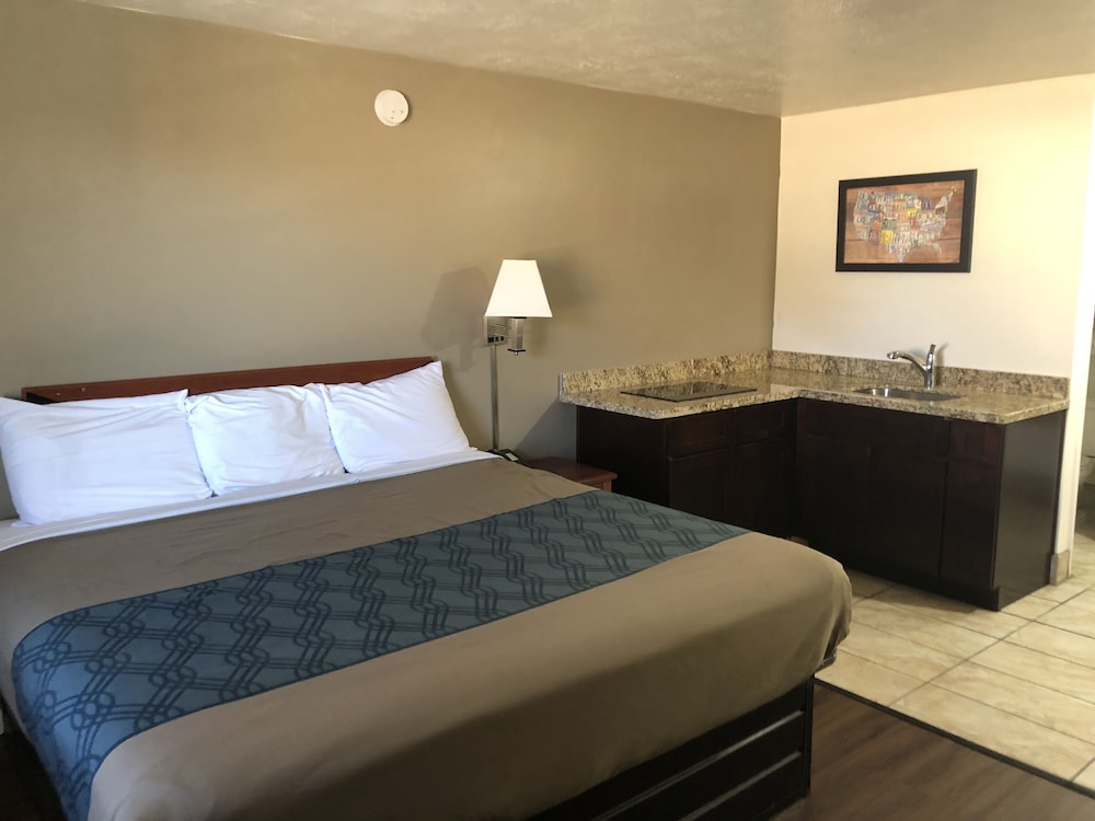 Ameri Stay Inn & Suites - photo 7