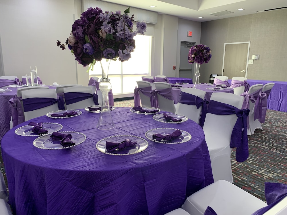 Hampton Inn & Suites Houston East Beltway 8 - photo 5