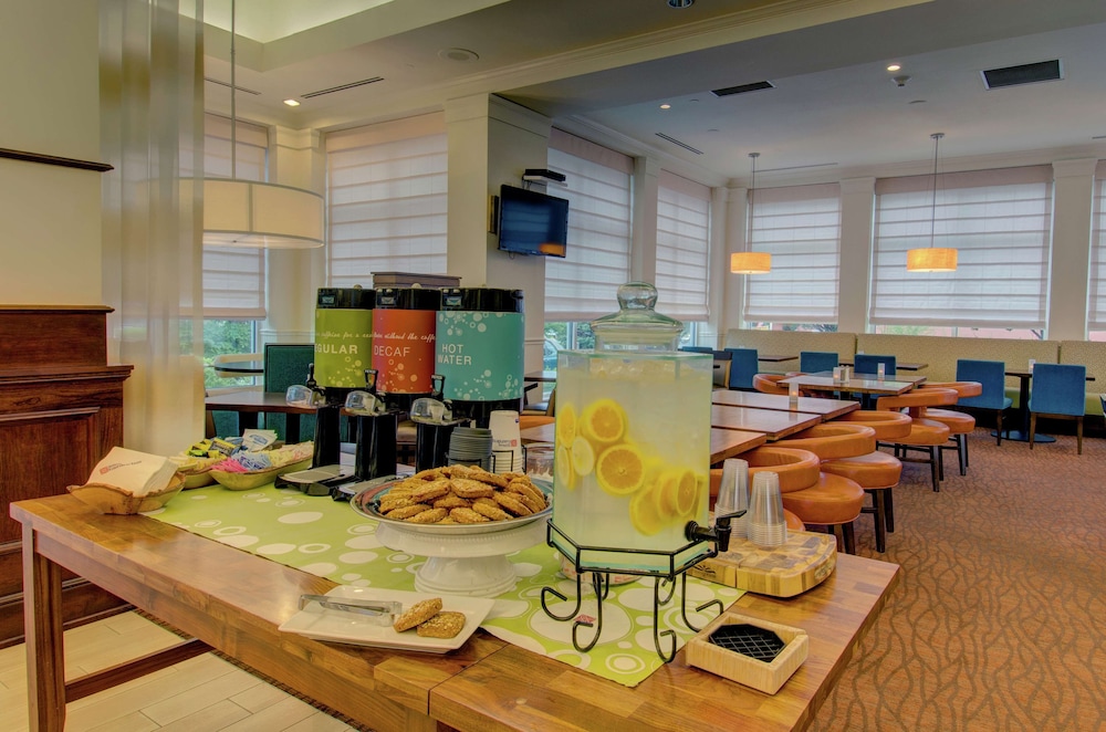 Hilton Garden Inn Norwalk - photo 6