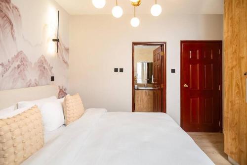 Modern Executive Luxury Suite near GTC Westlands