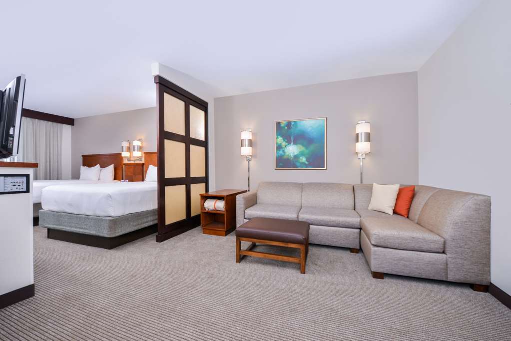 Hyatt Place Chesapeake Greenbrier - photo 34