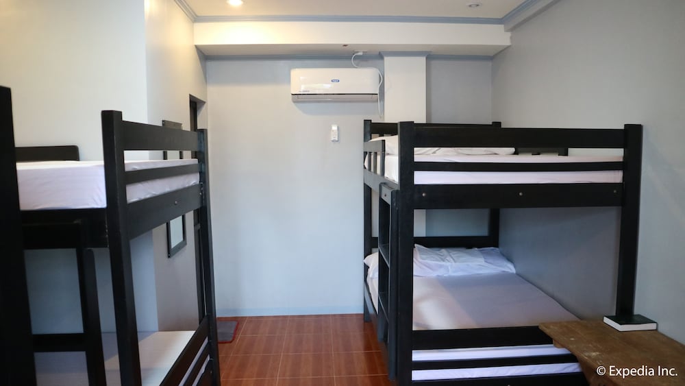 Zeah’s Inn — Baler — photo 3