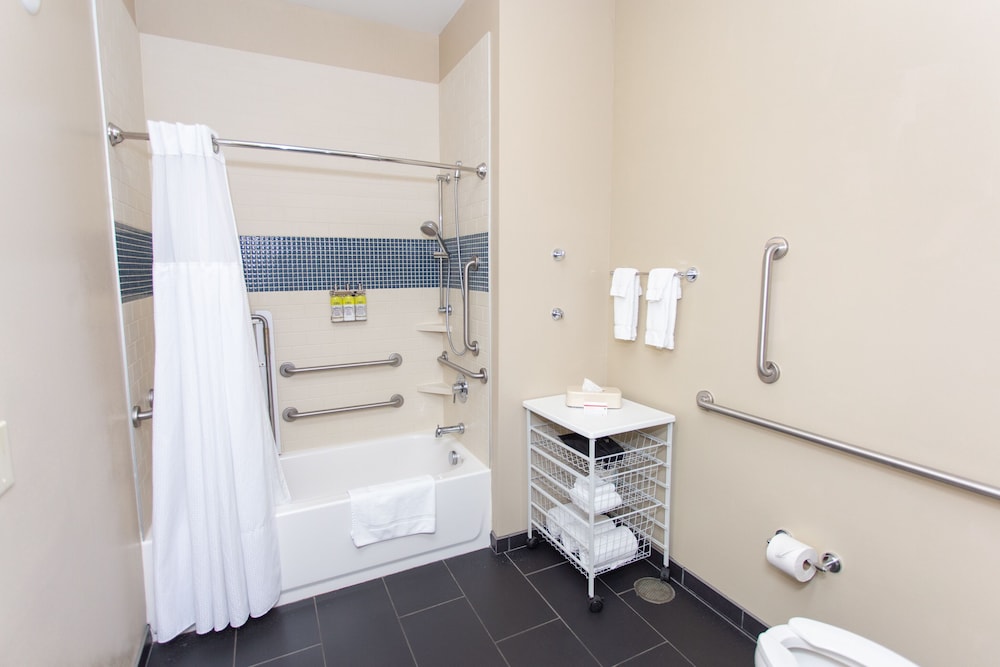 Staybridge Suites Bowling Green by IHG - photo 32