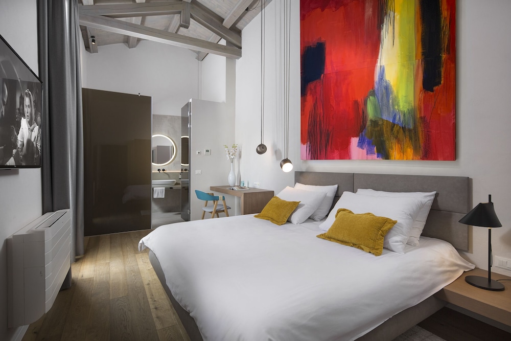 Corto Bechera in Bale, Croatia