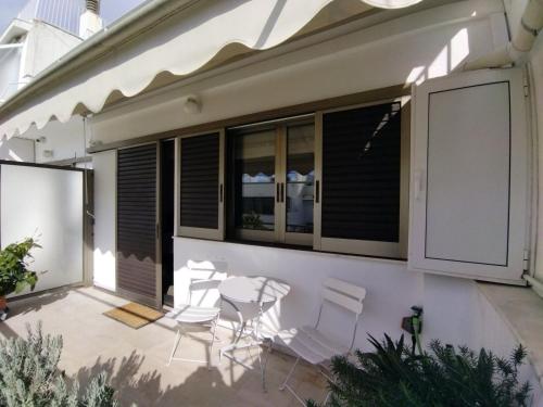 Tsakalof 10 Veranda by Zeussuites — 4-Star Luxury Hotel in Athens, Greece