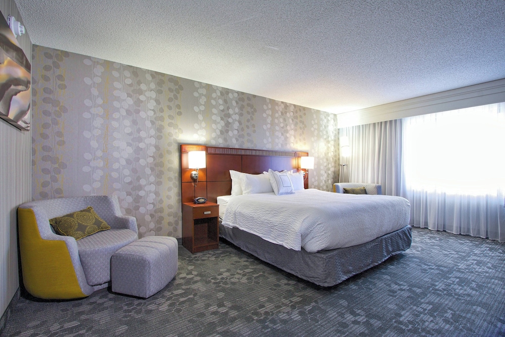 Courtyard by Marriott Blacksburg - photo 8