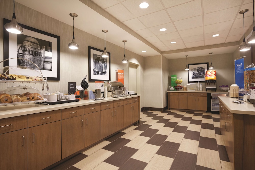 Hampton Inn Brigham City - photo 24