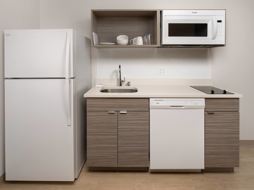 WoodSpring Suites Seattle Everett - photo 20