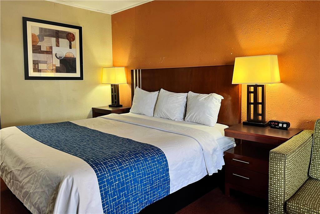 Travelodge by Wyndham Seymour - photo 13