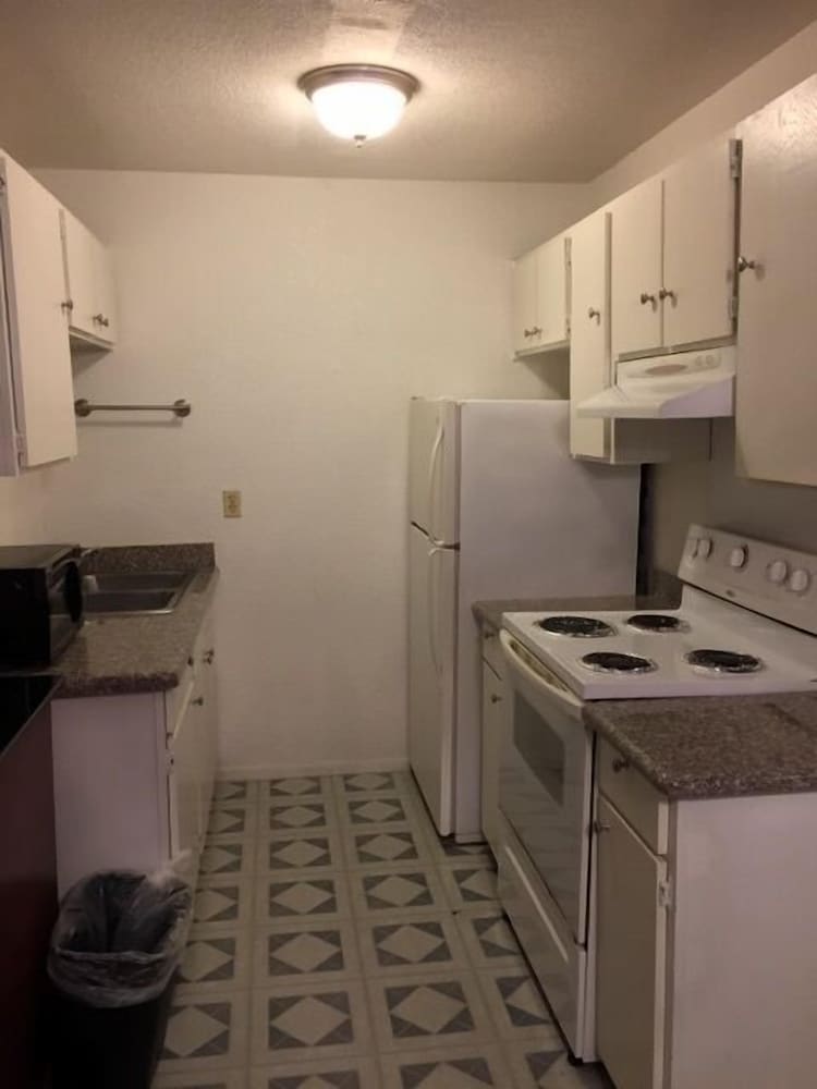 Ranch House Inn and Suites - photo 18