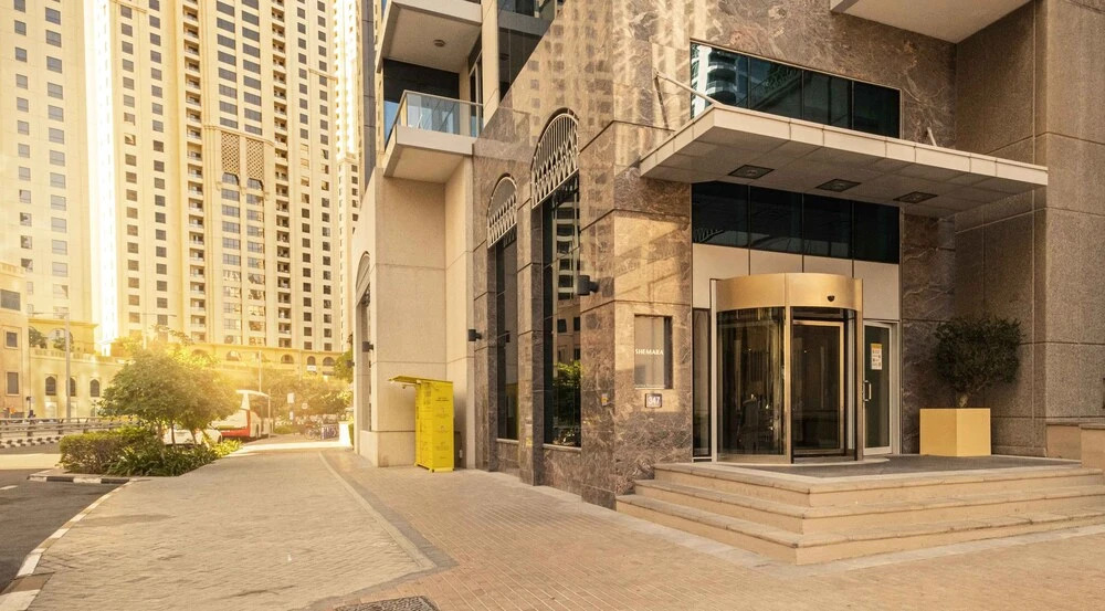 Lux 2BR with Sea Views in Marina — 5-Star Luxury Hotel in Dubai, United Arab Emirates