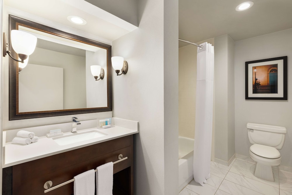 Hampton Inn and Suites New Orleans Convention Center - photo 64