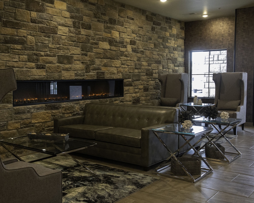 Cobblestone Hotel & Suites Two Rivers - photo 19