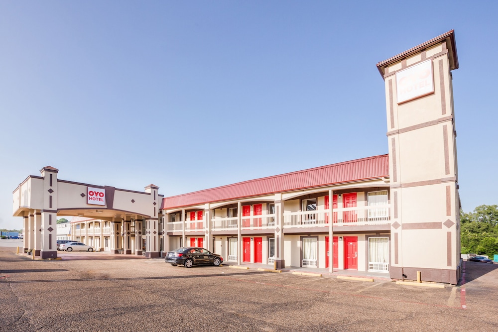OYO Hotel Tyler Northwest Mineola Hwy - photo 4