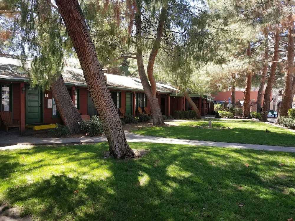 Kernville Inn - photo 124