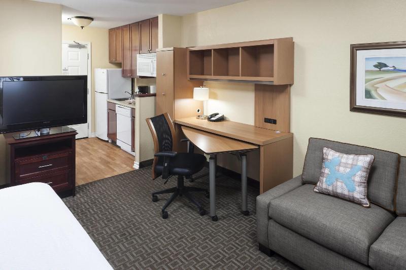 TownePlace Suites by Marriott Texarkana - photo 33