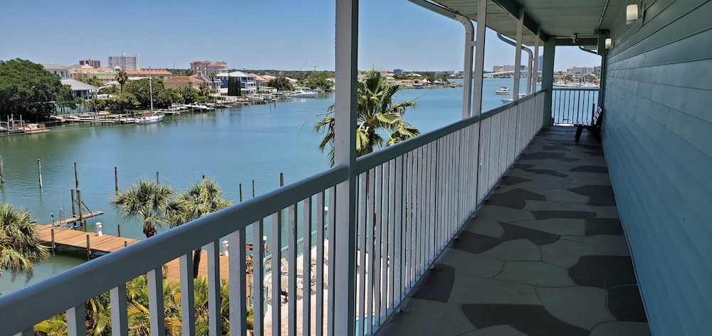 Clearwater Beach Hotel - photo 26