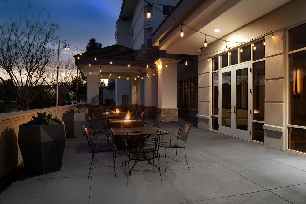 Embassy Suites by Hilton San Rafael at Marin Center - photo 46