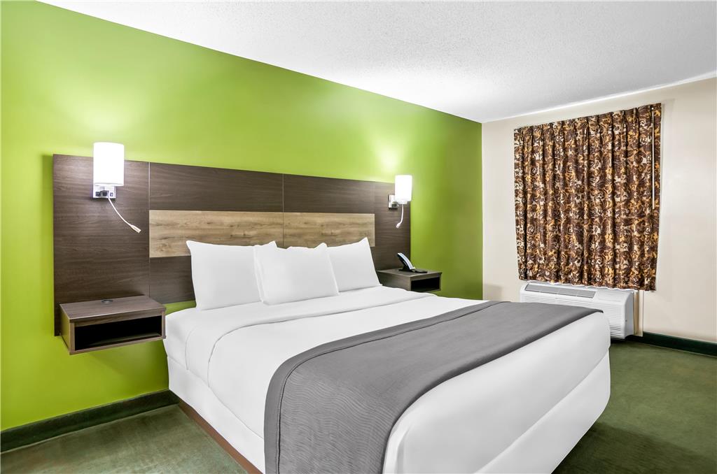 Americas Best Value Inn Rome - photo 10