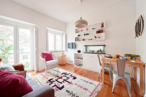 Sunny Renovated Apt With AC By TimeCooler — 4-Star Luxury Hotel in Lisbon, Portugal