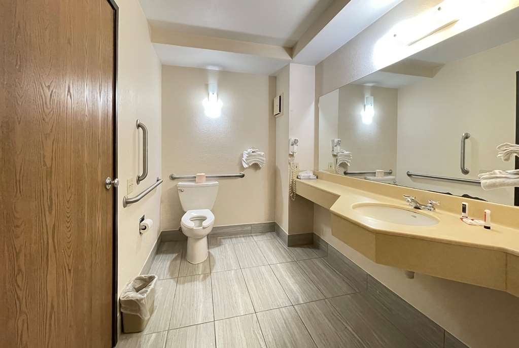 Super 8 by Wyndham Columbia Clark Lane - photo 23