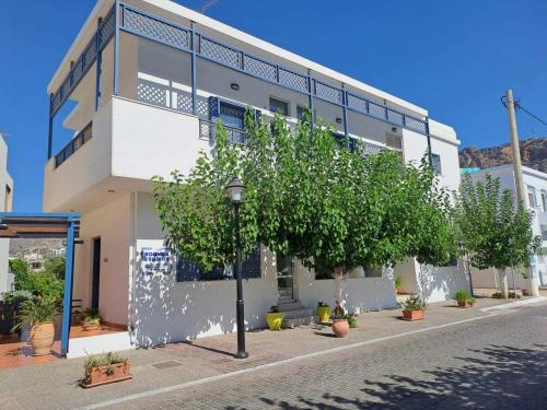Lissos Studios Rooms — 4-Star Luxury Hotel in Palaiochora, Greece