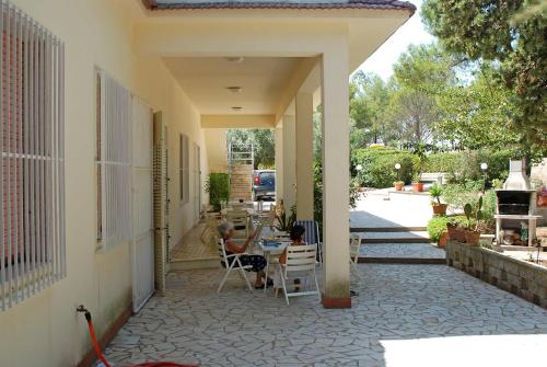 Villa with pool and tennis court — 4-Star Luxury Hotel in Avola, Italy