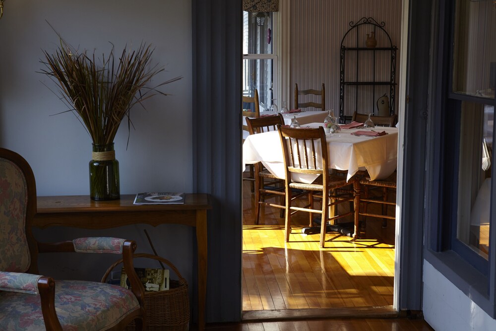 The Andrie Rose Inn - photo 26