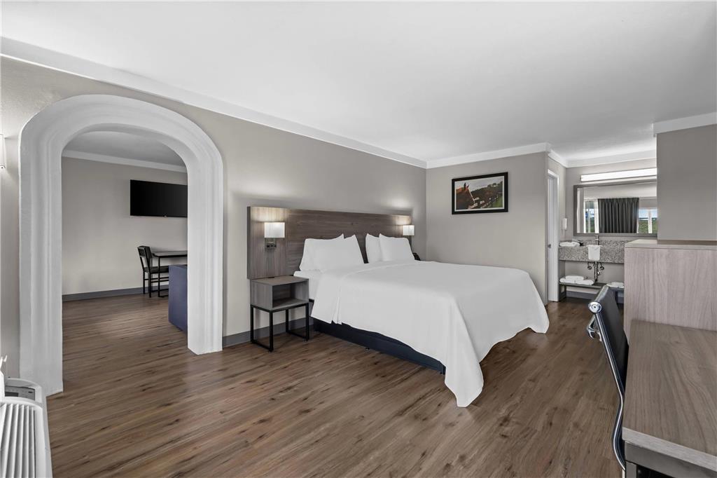 Golden Palms Inn & Suites - photo 23