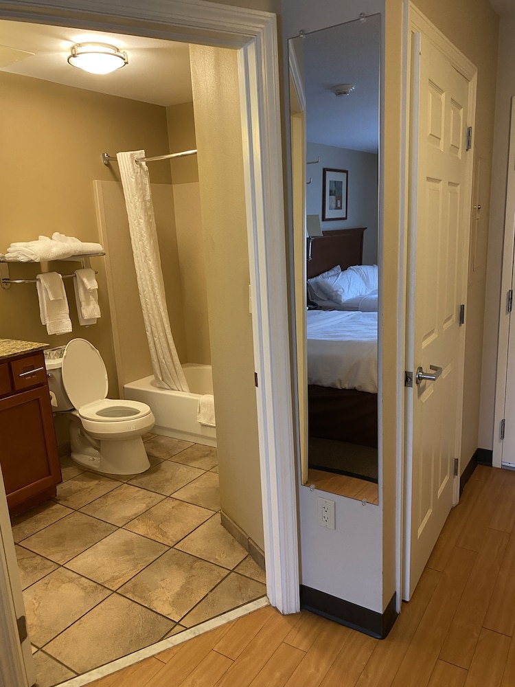 Candlewood Suites Williamsport by IHG - photo 35