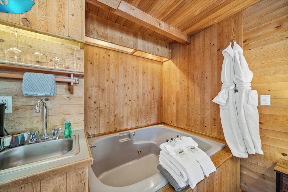 The Inn at Manzanita - photo 32