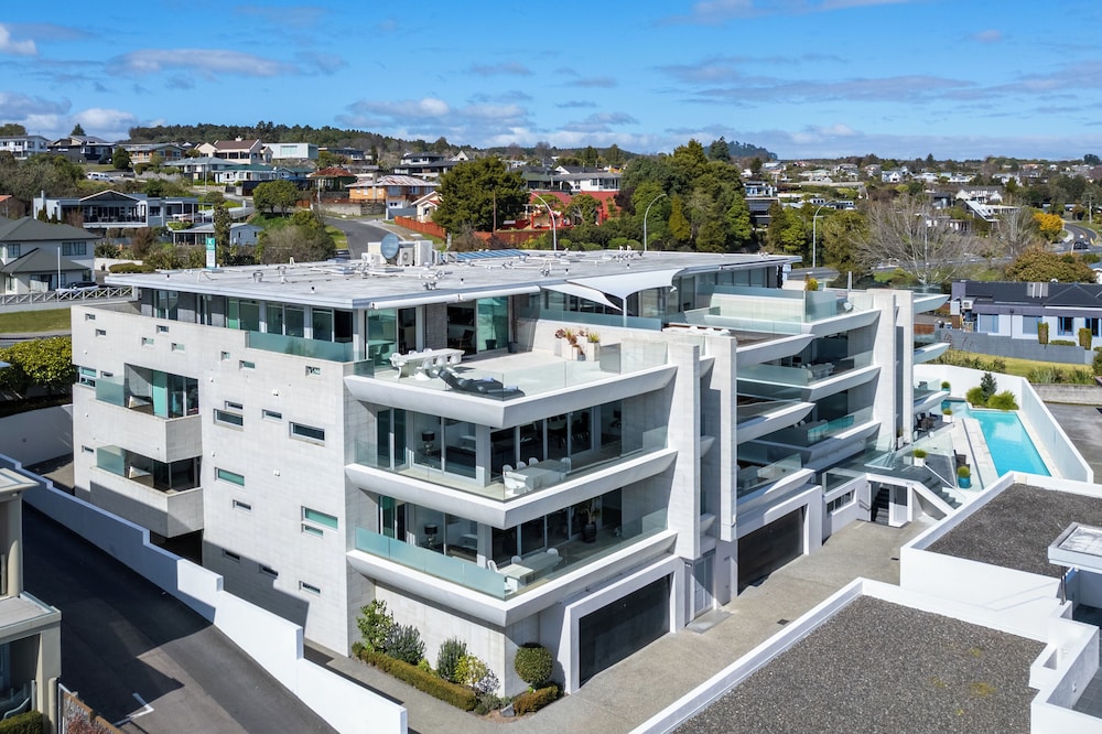 Sacred Waters — 5-Star Luxury Hotel in Taupo, New Zealand