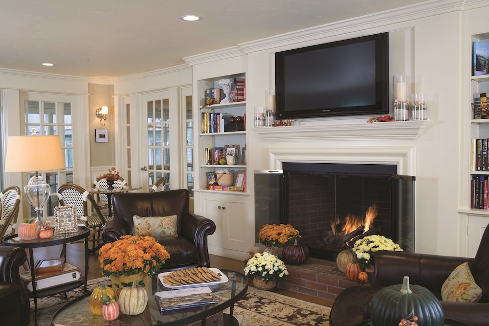 Anchor In Distinctive Waterfront Lodging - photo 32
