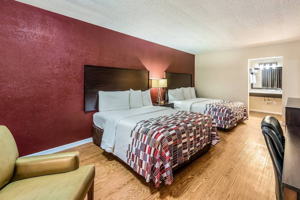 Red Roof Inn & Suites Wapakoneta - photo 5