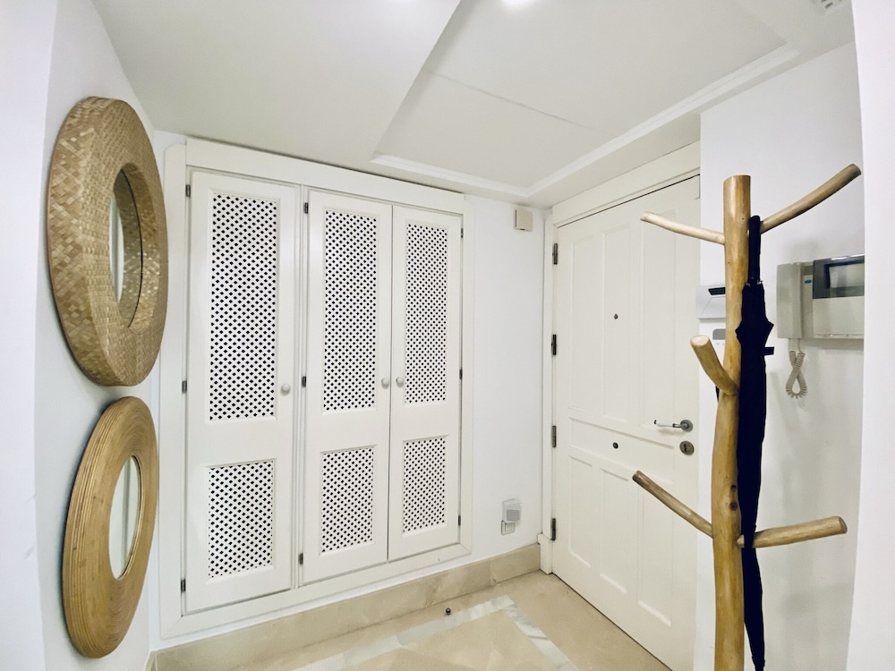 YOLO Spaces Sotogrande Marina Luxury Apartment — 4-Star Luxury Hotel in San Roque, Spain