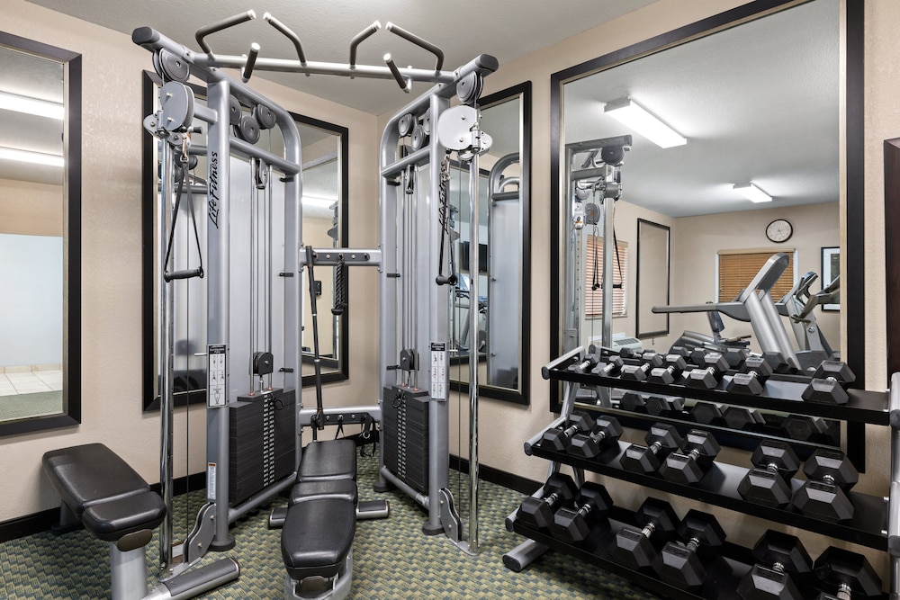 Candlewood Suites Bismarck by IHG - photo 30