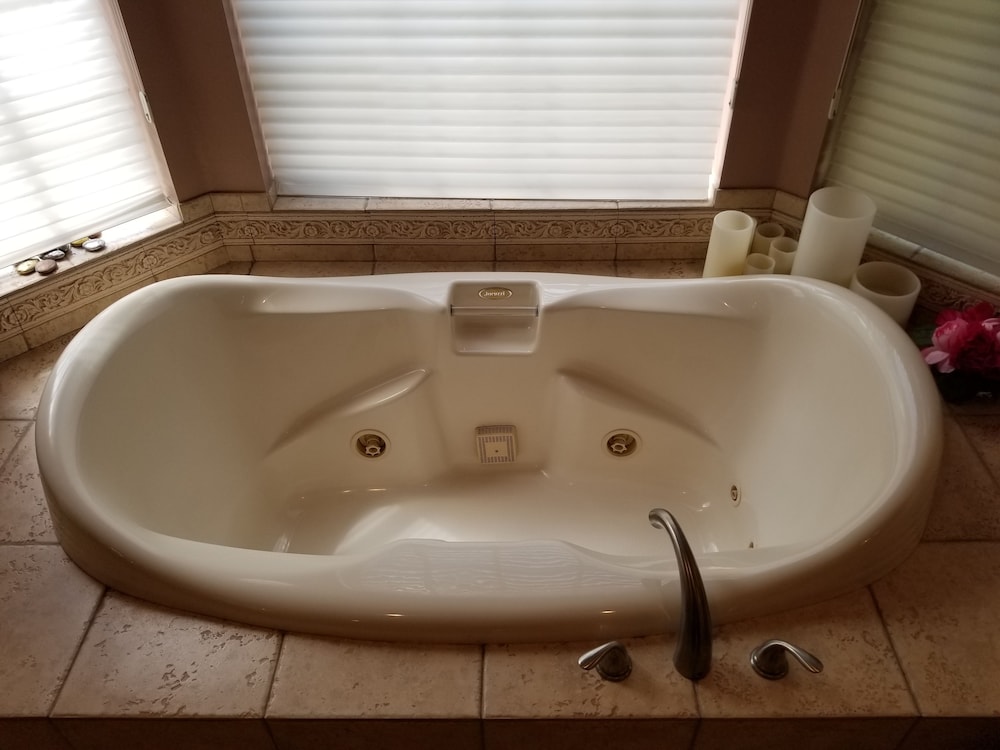 Mansion Getaway Sleeps 24 - photo 10