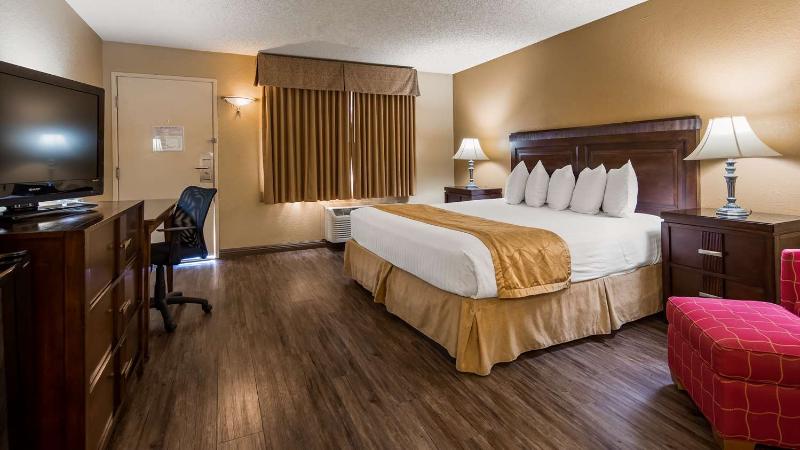 Empire Inn - photo 20