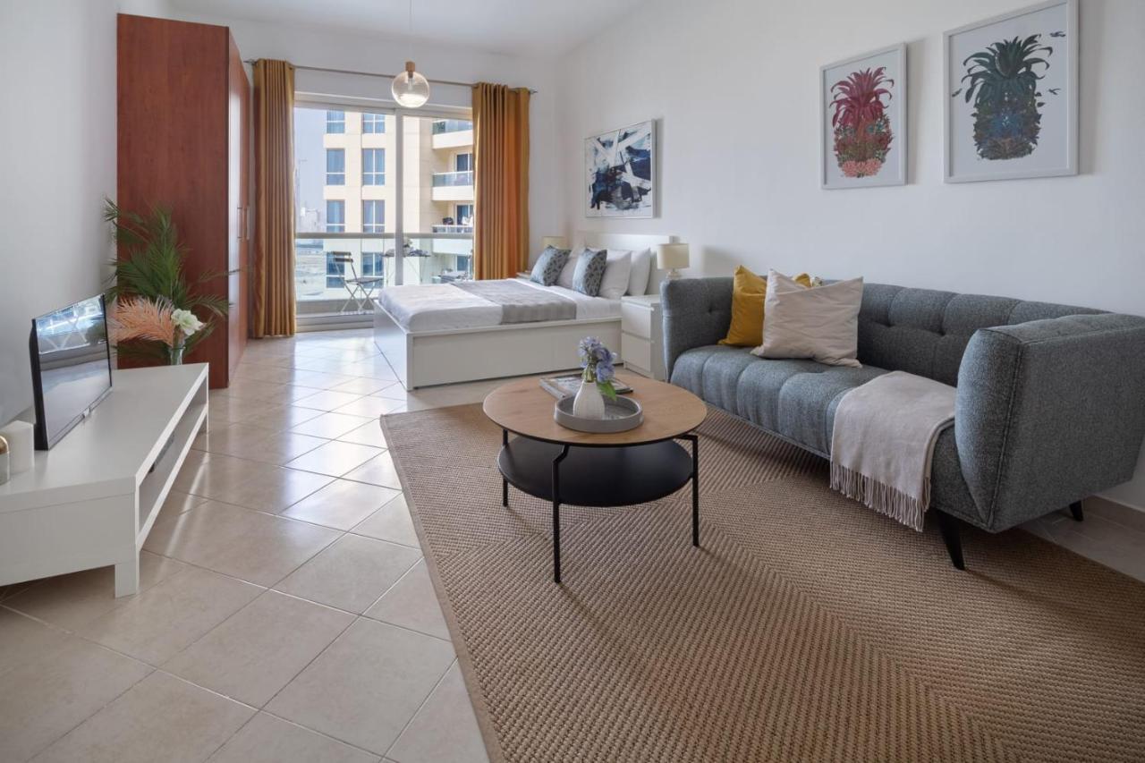 Frank Porter Damac Crescent a — 4-Star Luxury Hotel in Dubai, United Arab Emirates