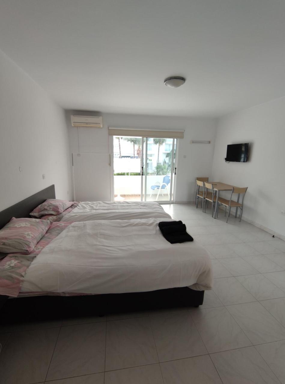 Nissi Avenue 64 Studio 1 Luxcyservices