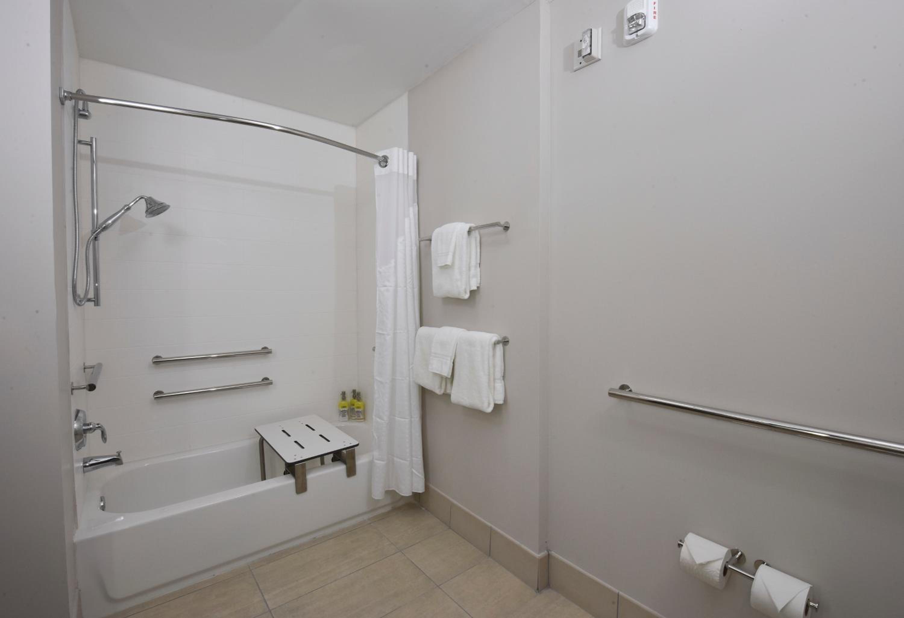 Holiday Inn Express & Suites Orlando Southeast by IHG - photo 93