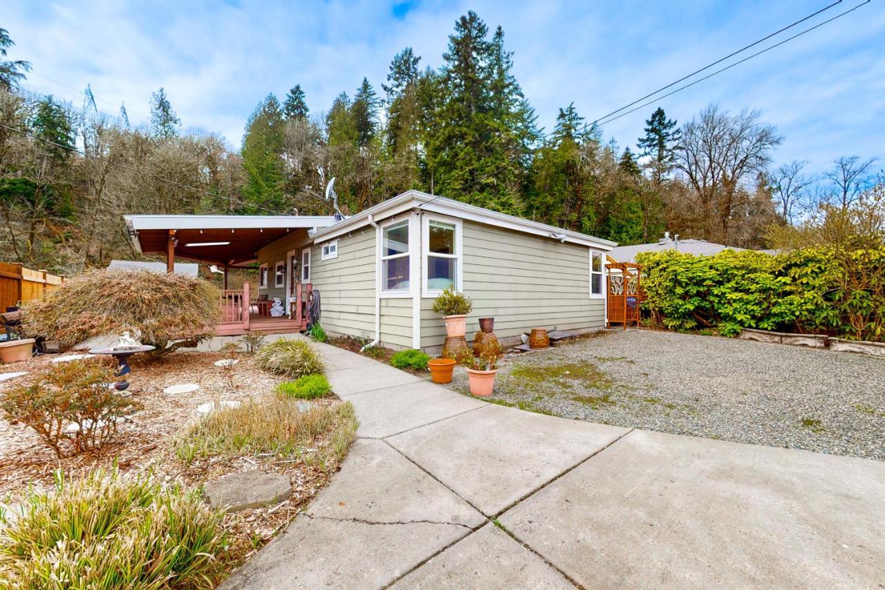 Cedar River Retreat — Renton