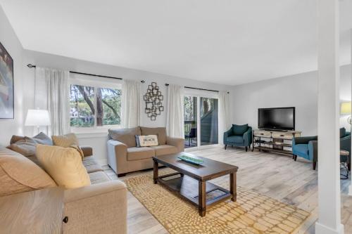 2350 Racquet Club at The Sea Pines Resort - photo 11