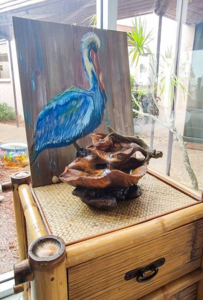 Kon Tiki Inn - photo 5