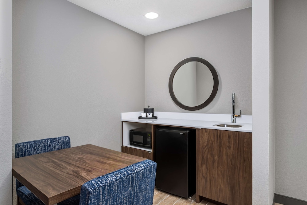 Hampton Inn & Suites Richmond IN - photo 20