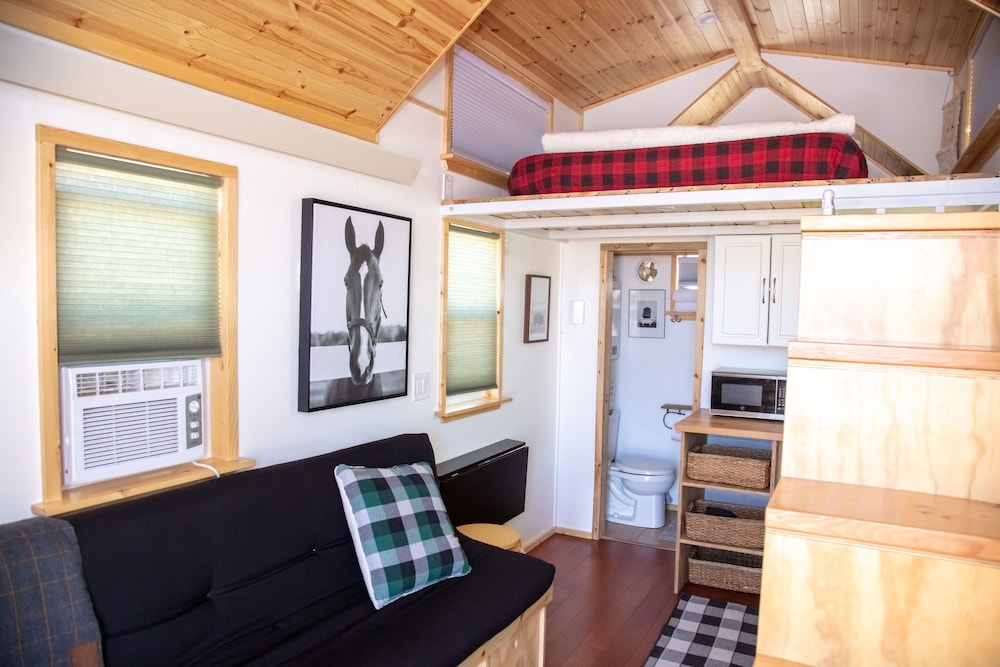 Trail and Hitch Tiny Home Hotel and RV - photo 22