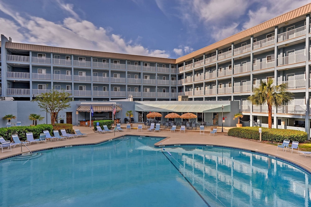 Pools Beach Access South Carolina Retreat — 4-Star Luxury Hotel in Hilton Head Island, United States